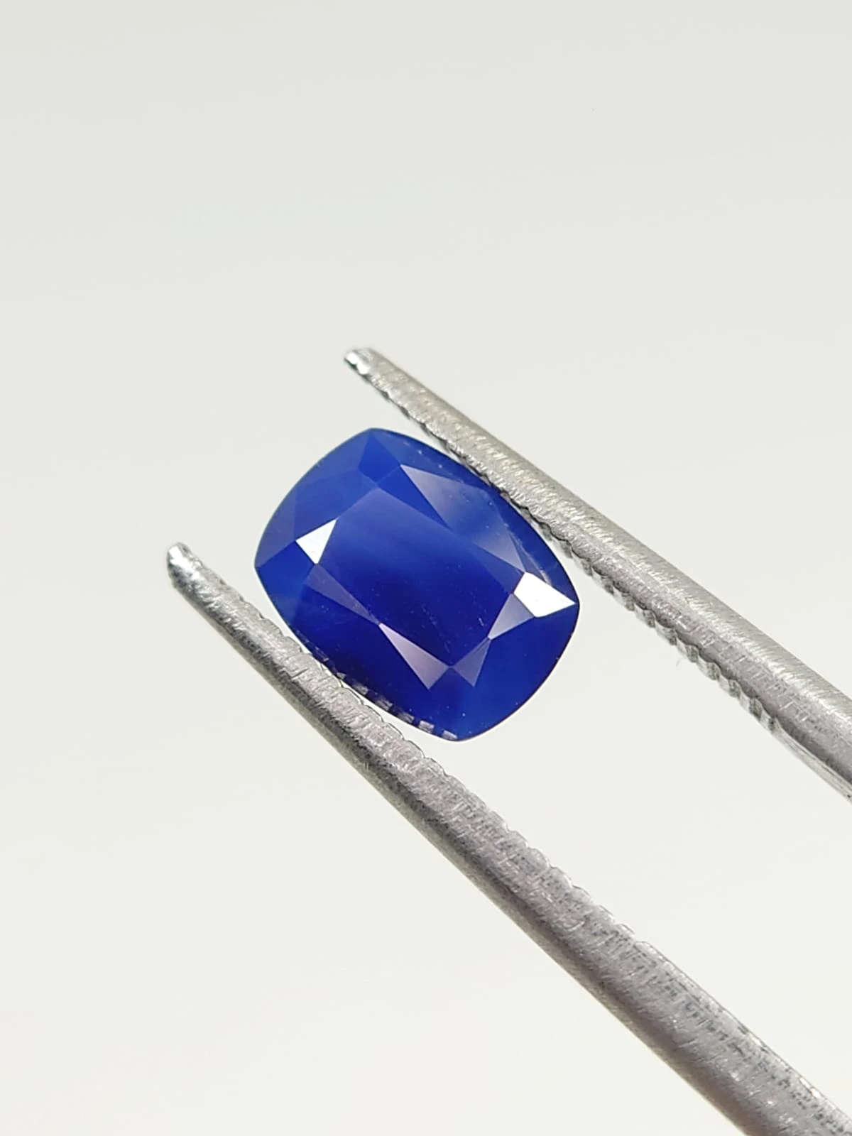 1.08ct Natural Deep Blue Sapphire From Nigeria — view 1
